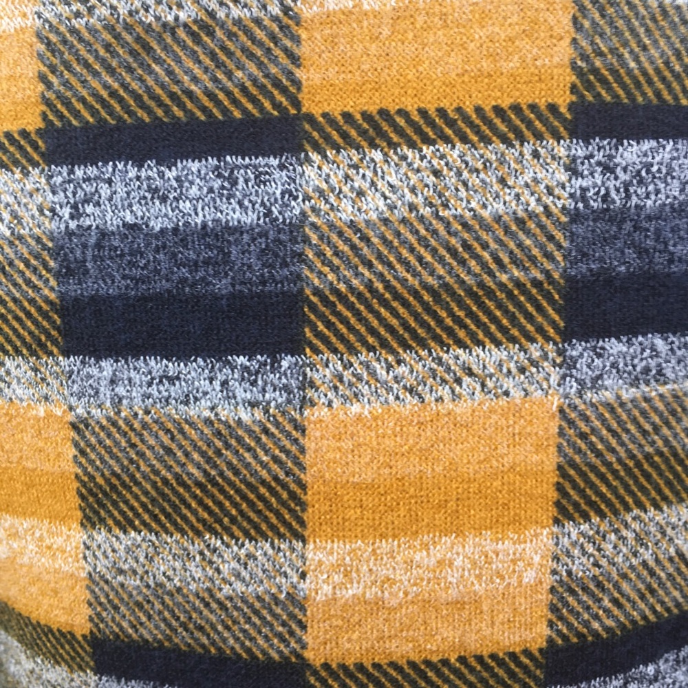 TIE FRONT PLAID TOP - Picture 6 of 7
